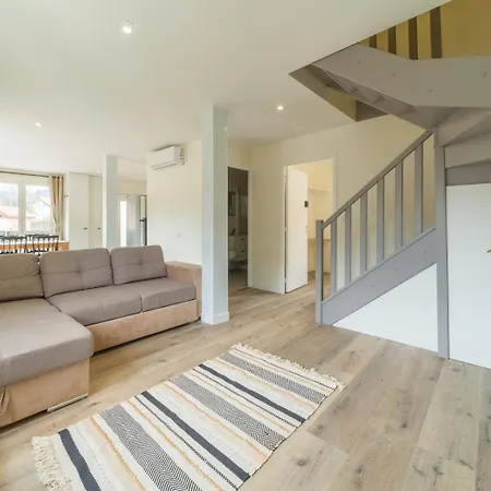 27 Pic De Belledonne Duplex 5 Ch Daire *